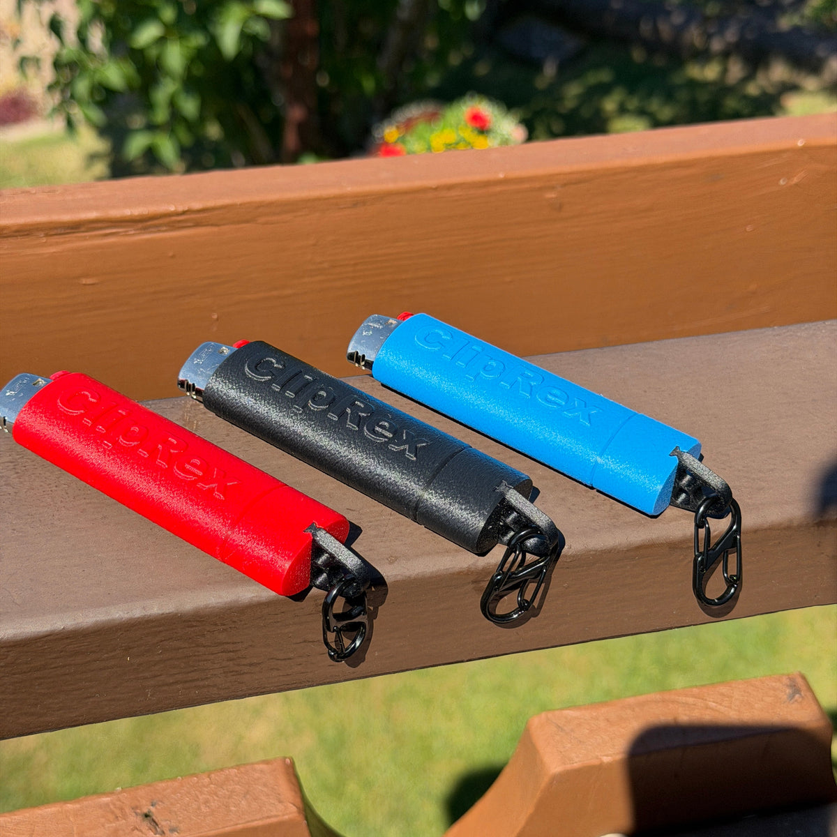 CLIPREX magnetic clip in red, black, and blue